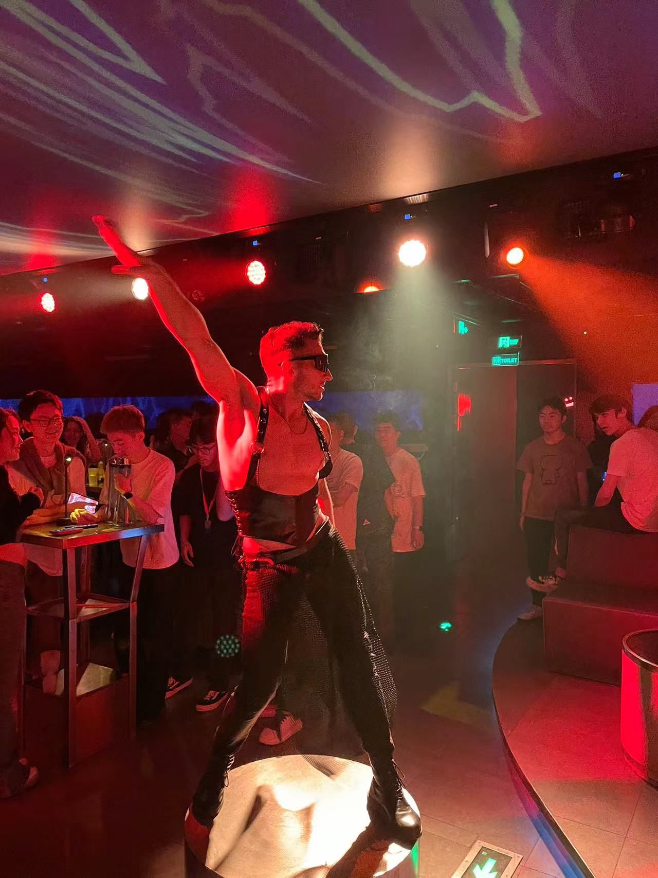 吉安商务ktv价格商务ktv多少钱一个小时-井冈山市ktv预定